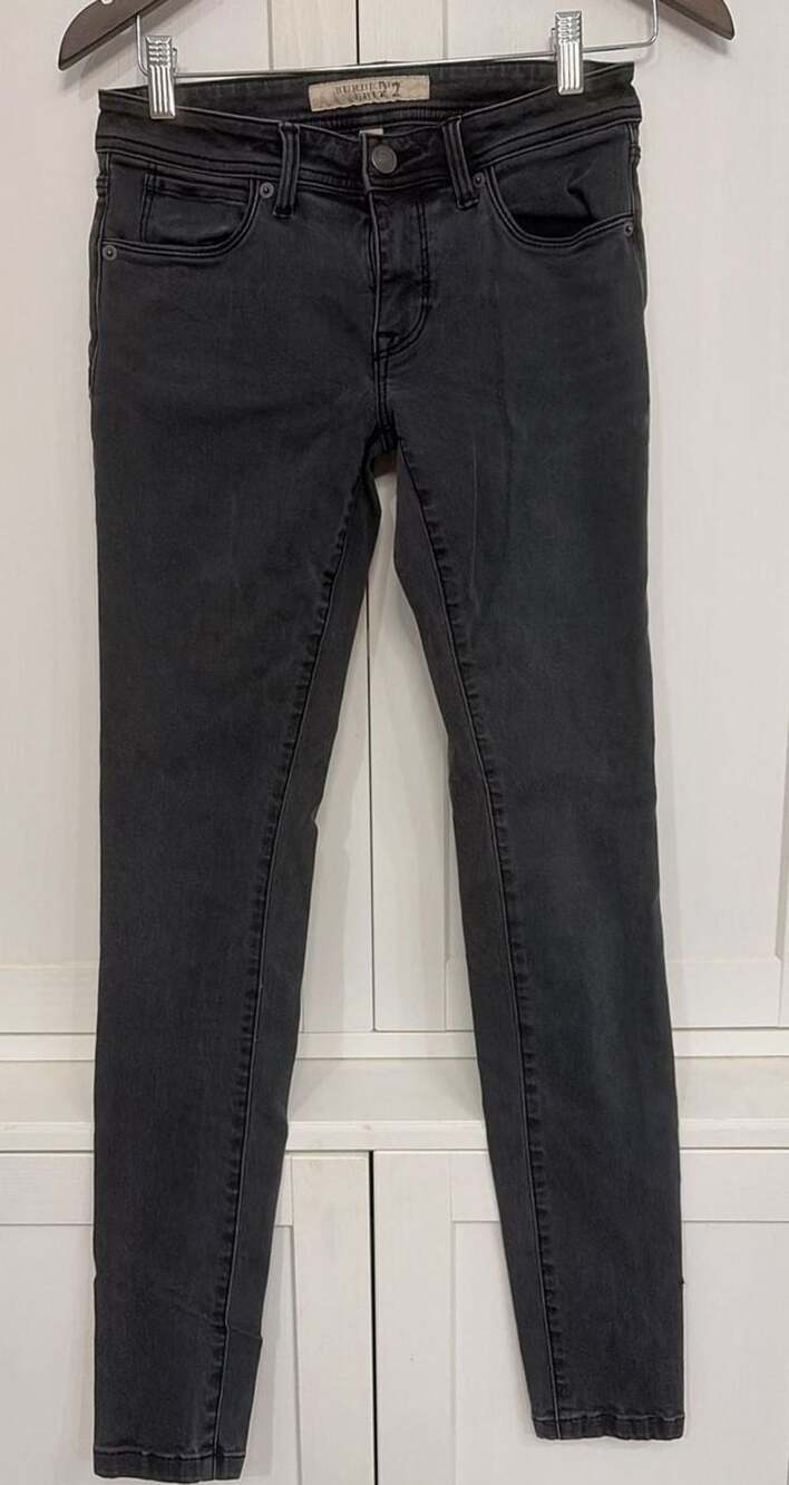 Burberry Brit Skinny Low-Rise Black Washed Jeans